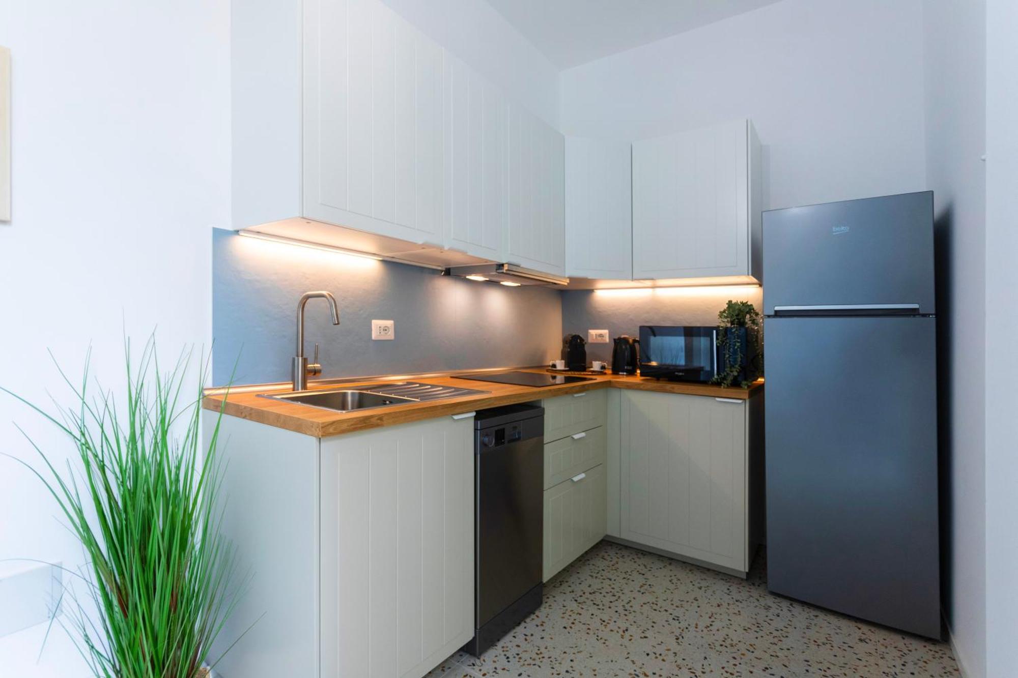 Appartamento Flora Cozy Flat Close To Metro Roma